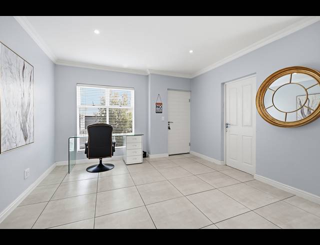 3 BEDROOM FREESTANDING FOR SALE IN SANDOWN